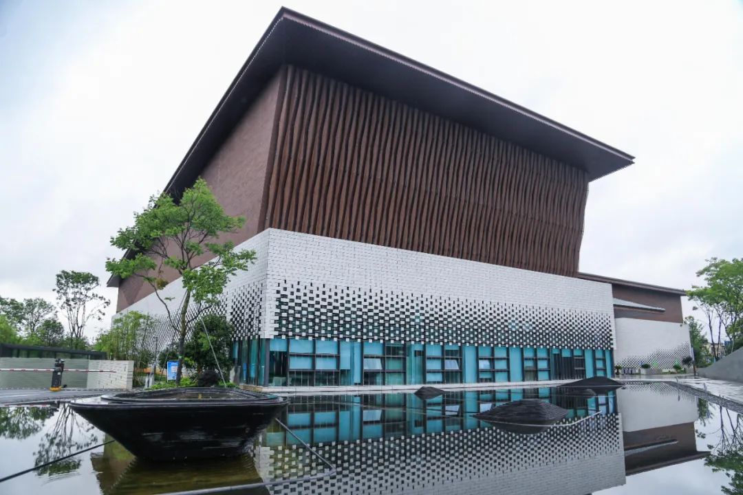 龙游县博物馆是第一家用岩石讲述大地故事的县级博物馆.