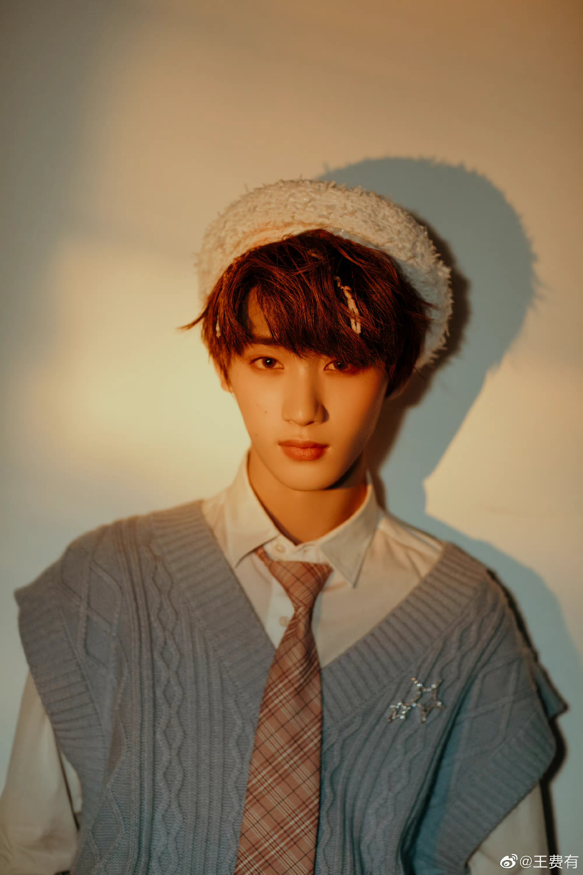 摄影师晒给丁程鑫拍的照,是贝雷帽限定小丁!_高清图集_新浪网