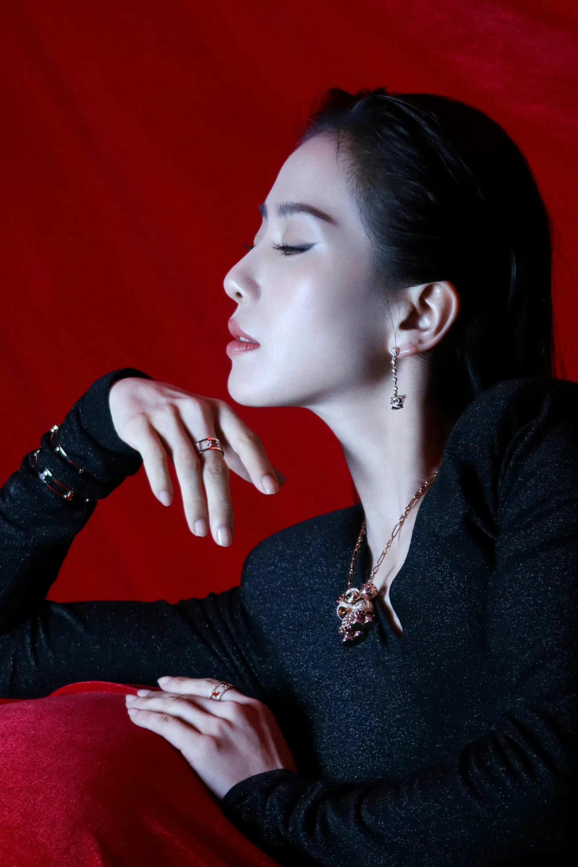 刘诗诗锁骨杀大片