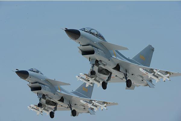 美媒列出歼10战斗机优势,称高出f-16v一大截