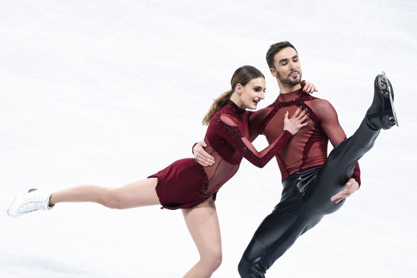 冰舞比赛法国组合夺冠|法国|西泽|银牌_新浪新闻