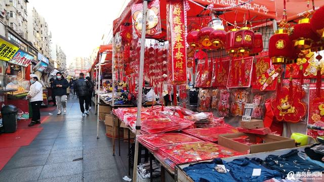 春节临近台东夜市悄然火爆练摊开集年味浓郁