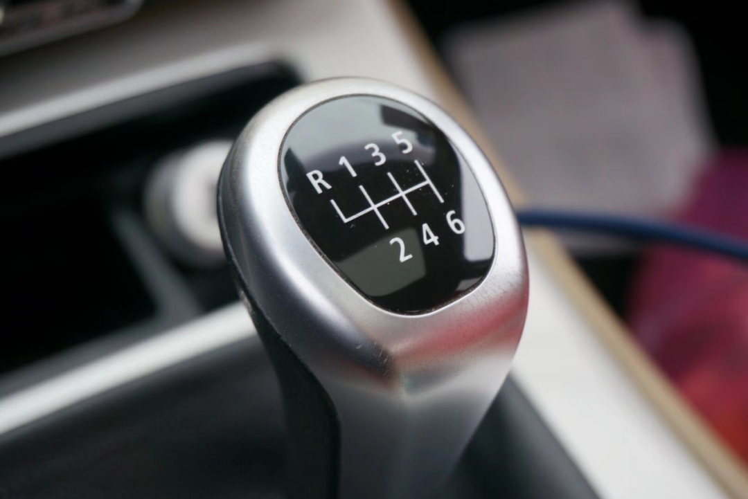 五菱佳辰新增手动挡车型 2025款SUV性能表现如何