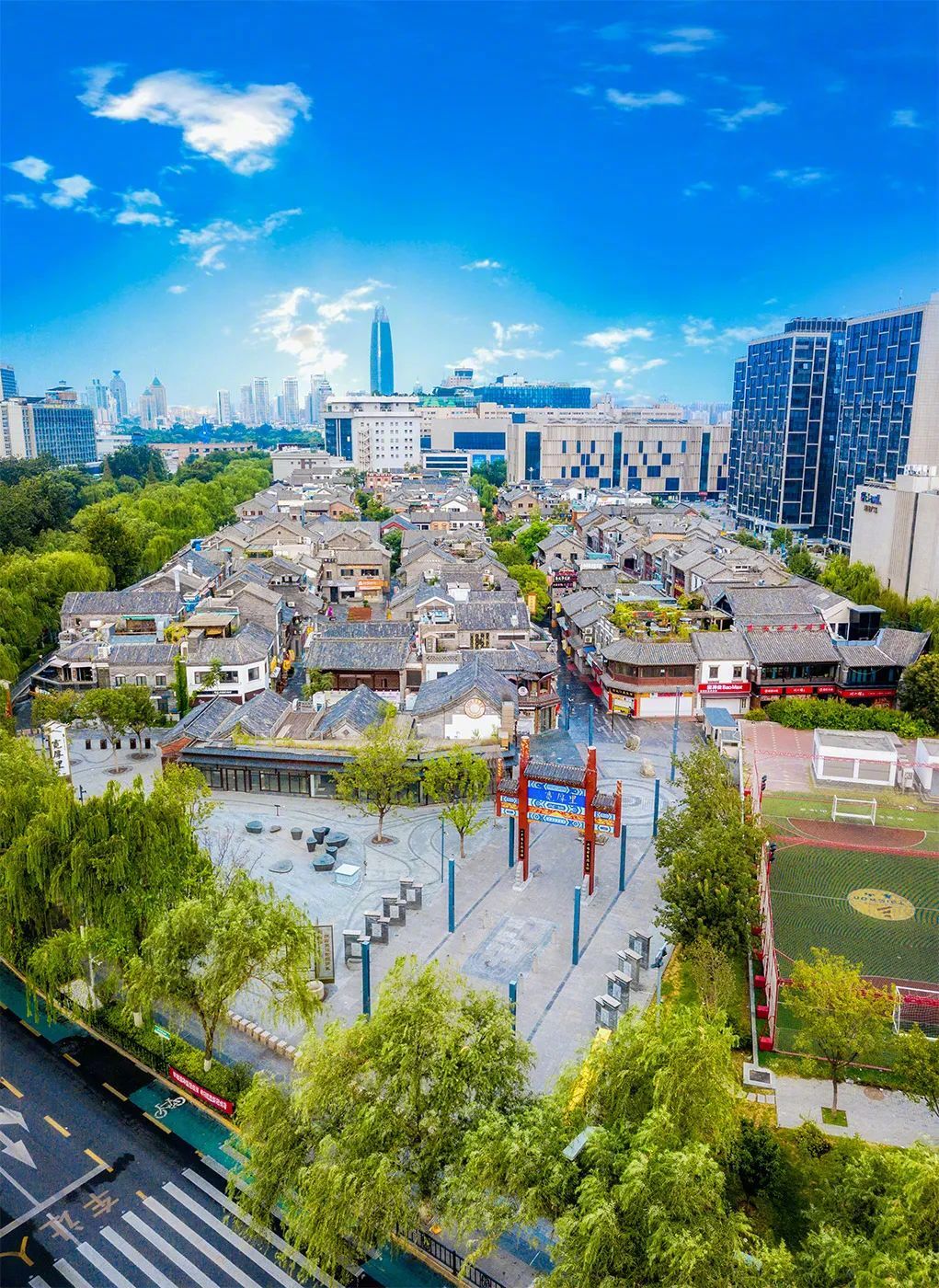 我敢说，没有一个吃货，会对山东这几条街Say No！休闲区蓝鸢梦想 - Www.slyday.coM