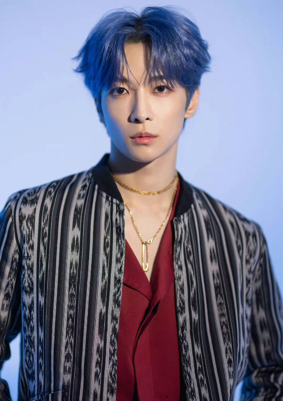 乐华新男团boyhood六位成员怼脸照