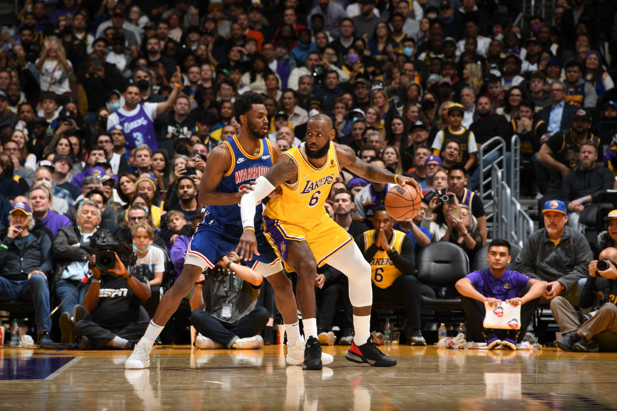 202122赛季常规赛g63湖人vs勇士比赛图集