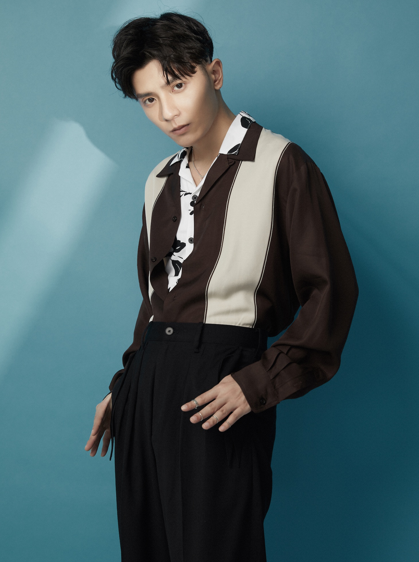 何聪睿新剧《拆案》正在热播 民国贵公子高能反转引网友唏嘘|民国|何