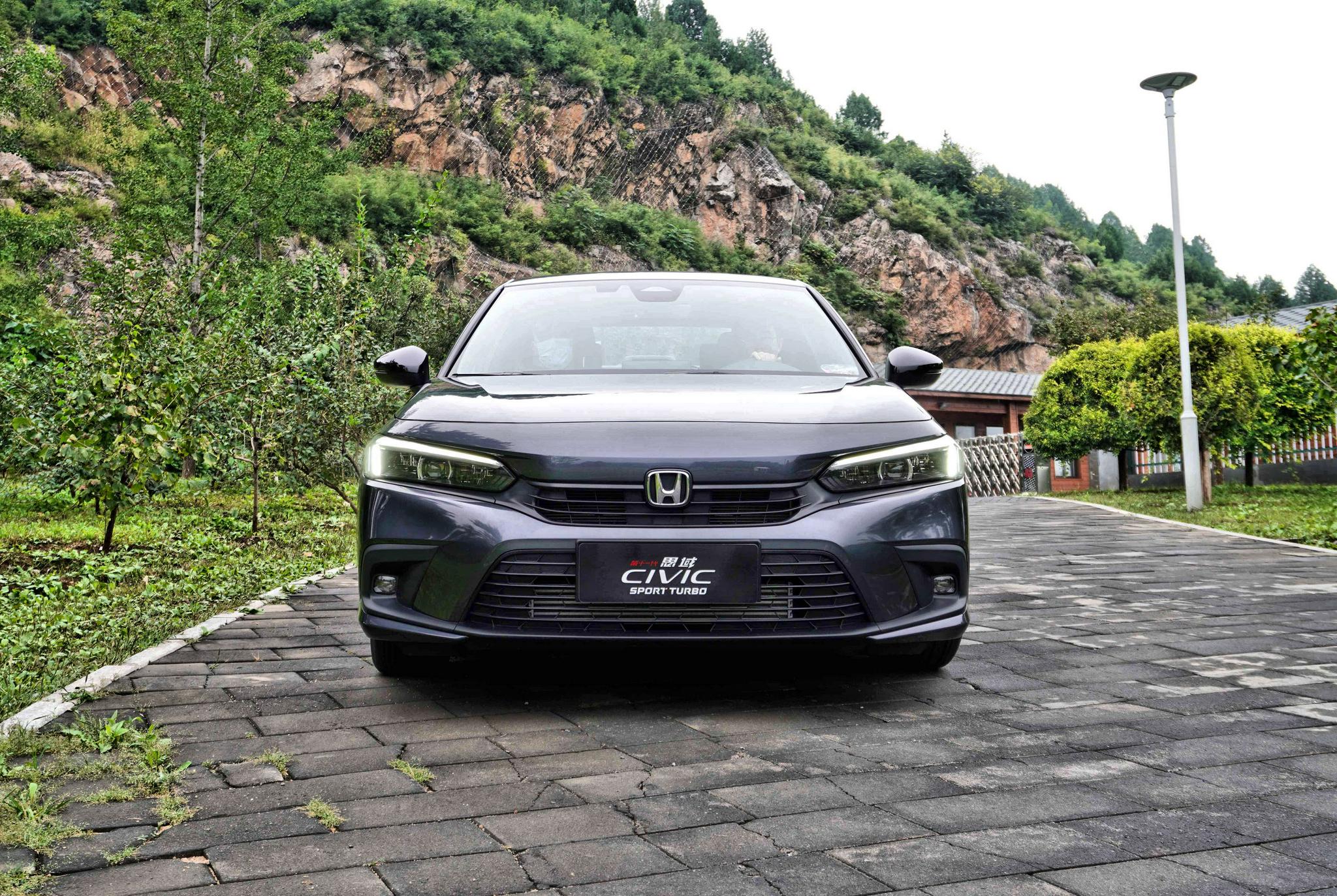 第十一代思域:外表虽保守,但内心依然奔放