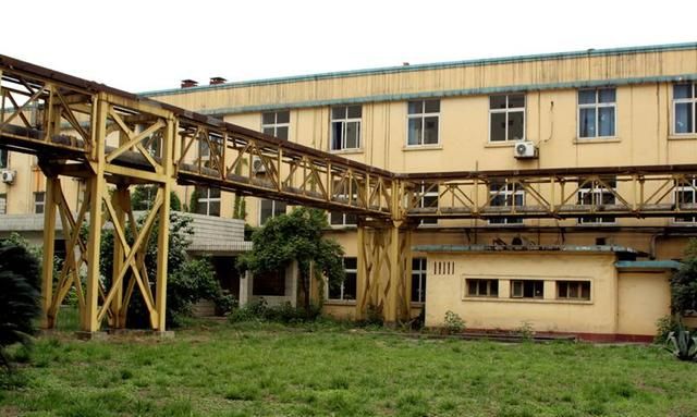 昔日红光厂所在的区域,正是成都市最为显赫的东郊工业区.