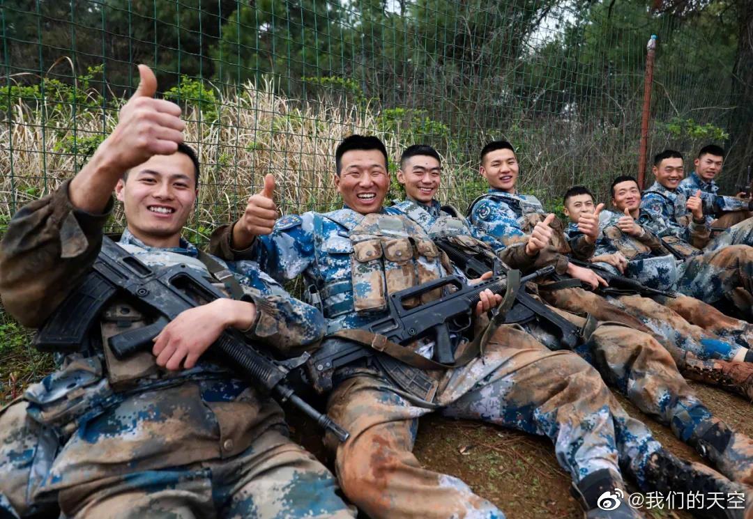 冲锋!是军人永远的姿态