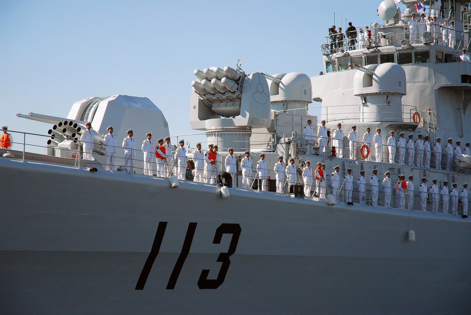 2006年052型导弹驱逐舰青岛号访问美军珍珠港__财经头条