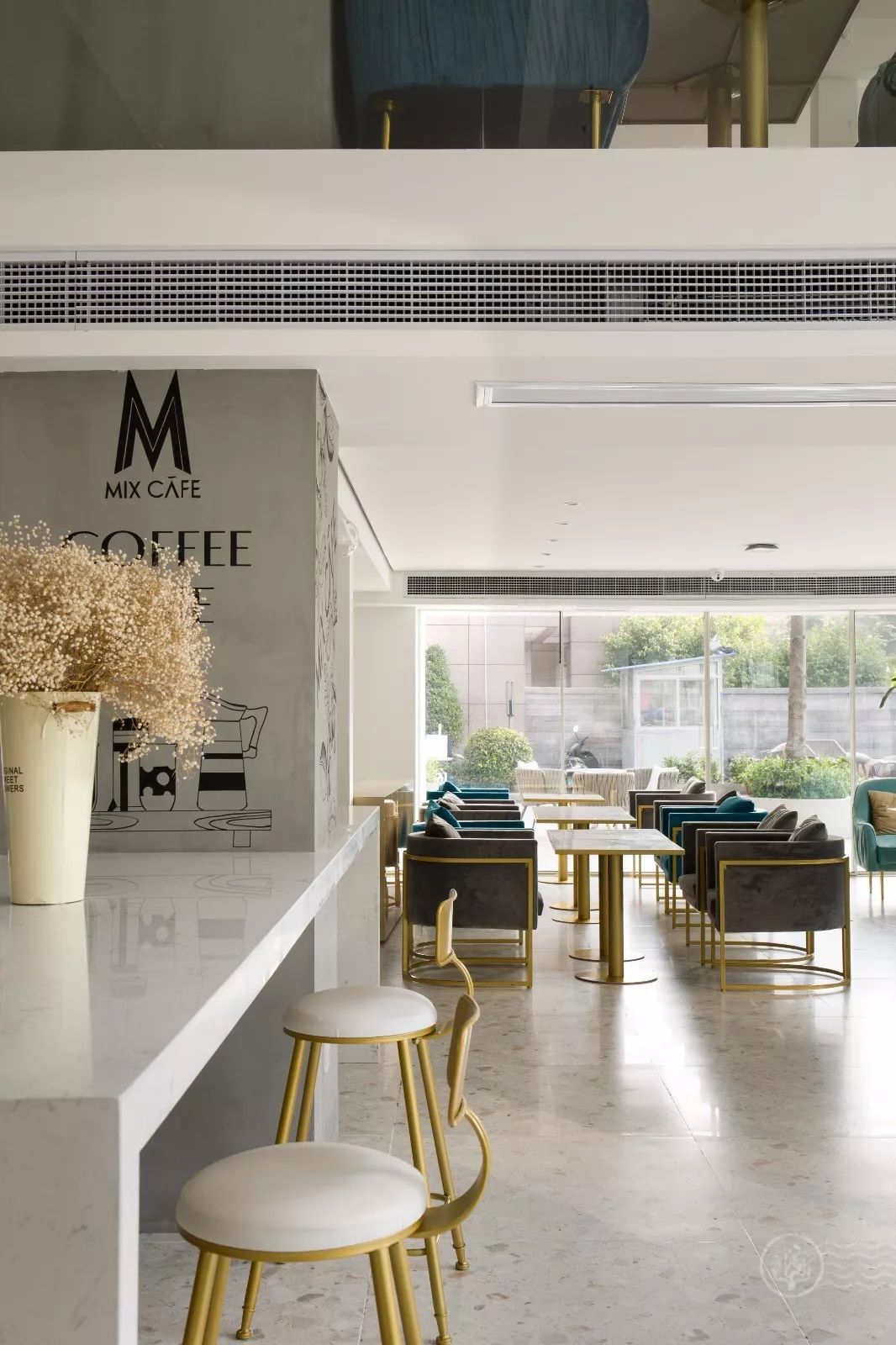 现代极简咖啡馆,这就是设计的魅力!