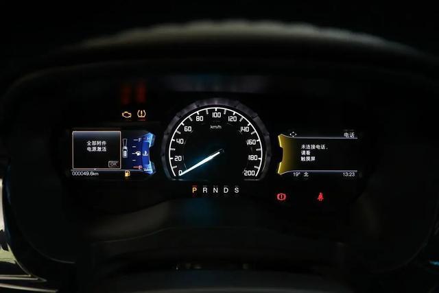 懂车的进：30万级硬派SUV买福特撼路者还是三菱帕杰罗劲畅？