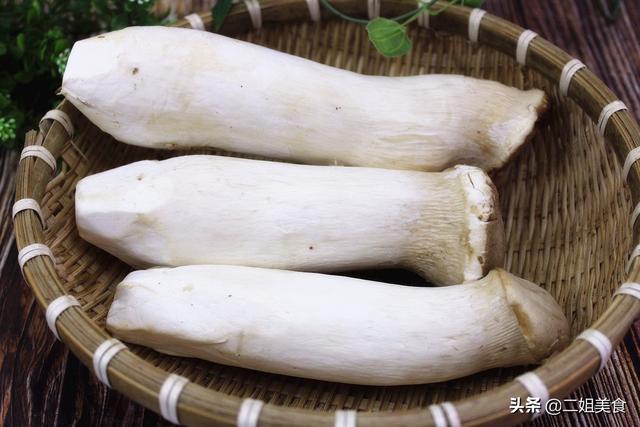 买杏鲍菇,选大的还是选小的?牢记这两点|杏鲍菇|帽头|鲜嫩_新浪新闻