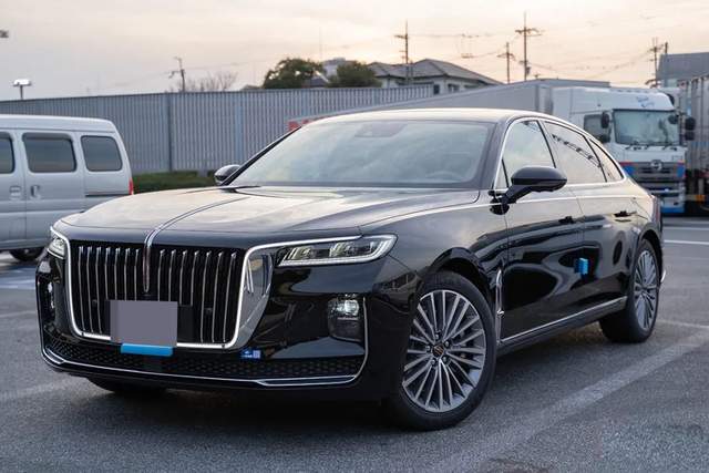 红旗h9日本之路展望立个flag肯定比皇冠贵