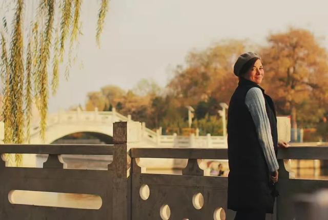 外国人看德州｜俄罗斯外教Mira：最爱在朋友圈里晒德州美景休闲区蓝鸢梦想 - Www.slyday.coM