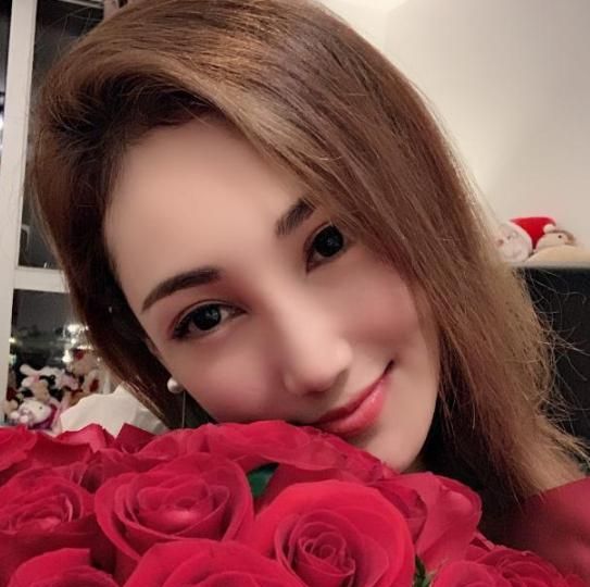 52岁韩磊隐藏13年的妻子竟是蒙古之花夫妻俩至今还如胶似漆