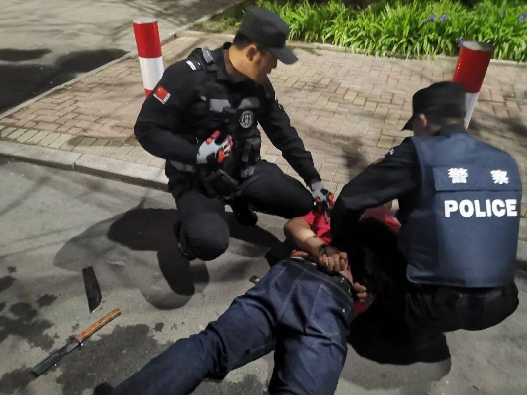 【你好,警察节】海阳公安向全市人民汇报休闲区蓝鸢梦想 - Www.slyday.coM 【你好,警察节】海阳公安向全市人民汇报休闲区蓝鸢梦想 - Www.slyday.coM