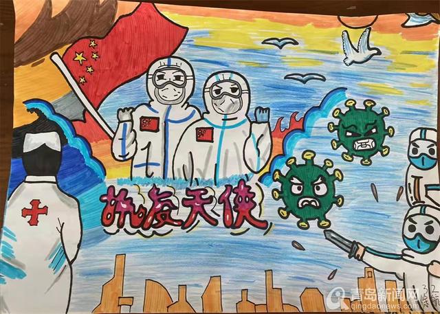 师生亲手绘制的"致敬战疫中的白衣英雄"手绘作品在一次绘画比赛中亮相