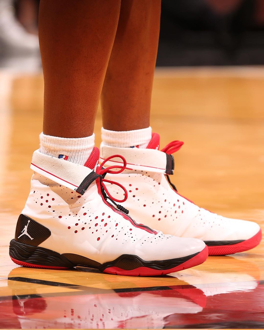 雷阿伦上脚的jordan