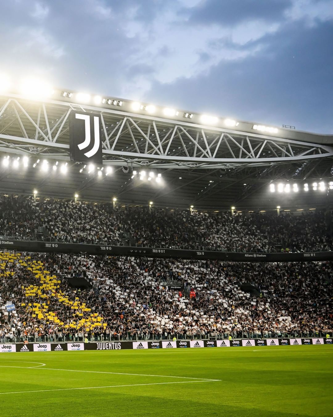 基耶利尼完成他最后一场尤文图斯主场比赛