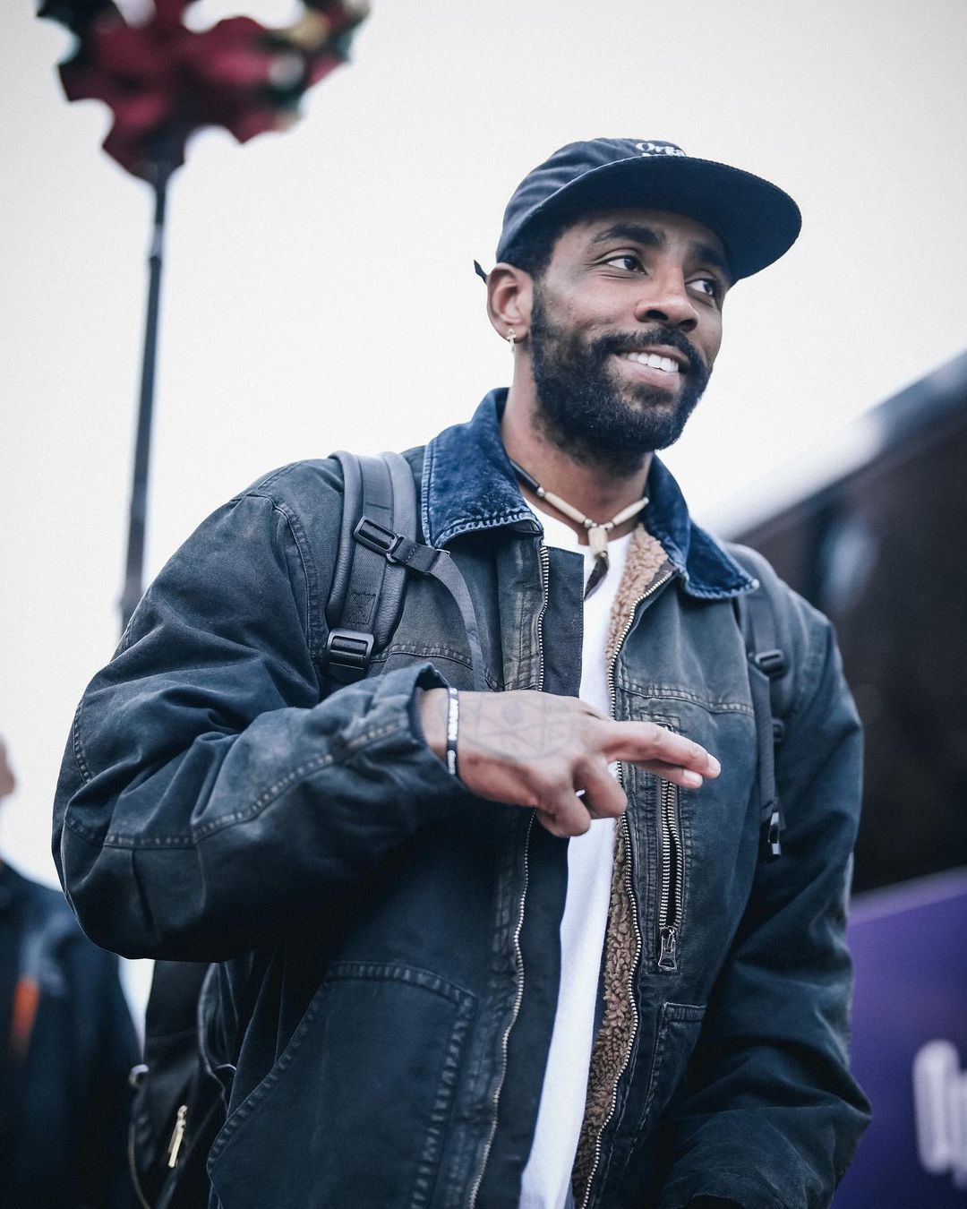 欧文更新ins晒出一大波帅照并说道:无论我走到哪里……__财经头条