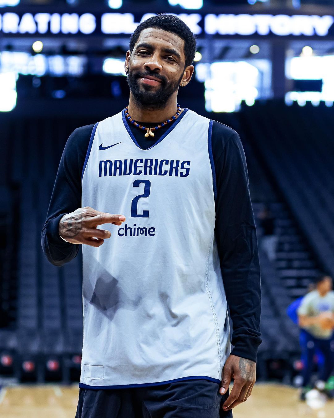 欧文NBA直播全程高能表现引爆球迷热情 关键时刻控场能力尽显巨星风采