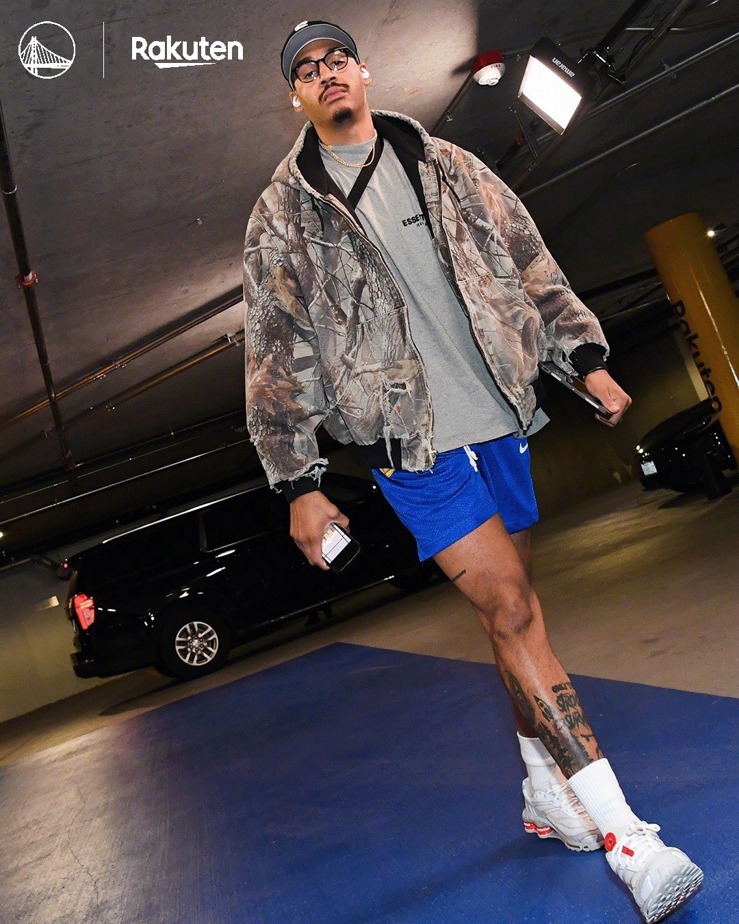 今日球员穿搭look谁是最佳型男