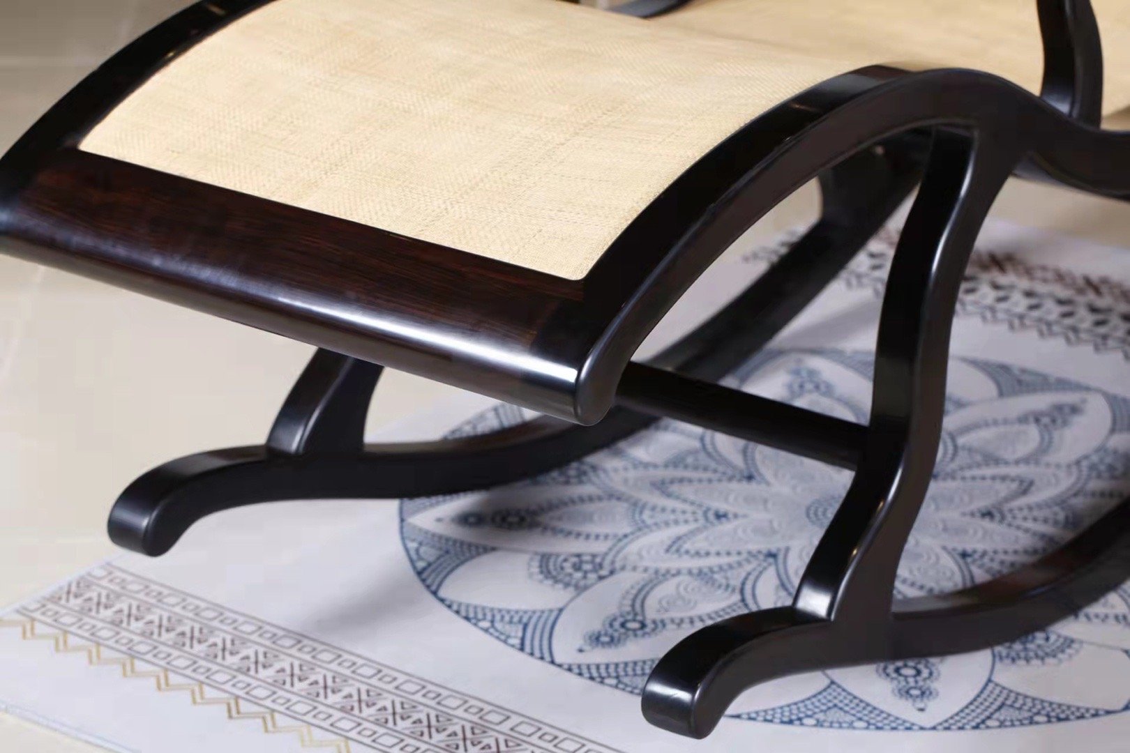 紫光檀呼吸躺椅,当代家具大家顾永琦的成名作