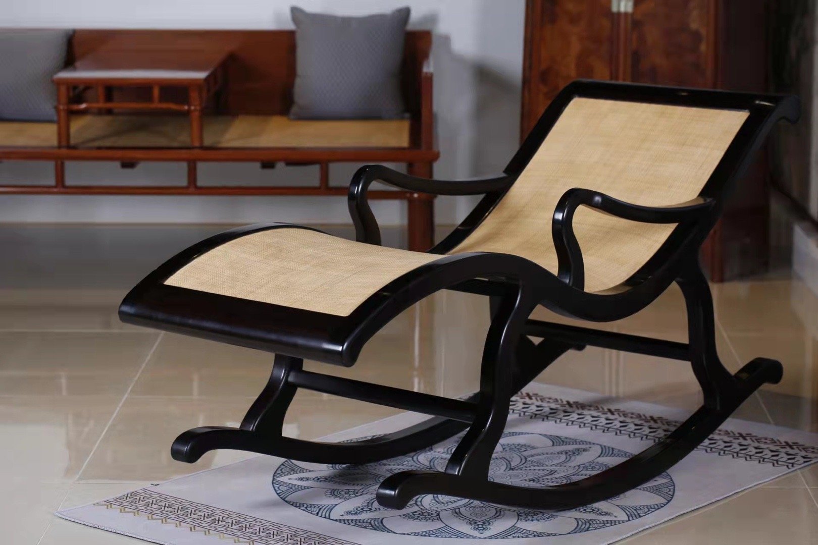 紫光檀呼吸躺椅,当代家具大家顾永琦的成名作