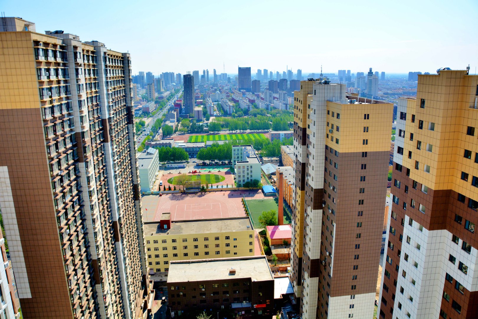 通辽市西拉木伦大街西段两侧,原创拍摄|西拉_新浪新闻