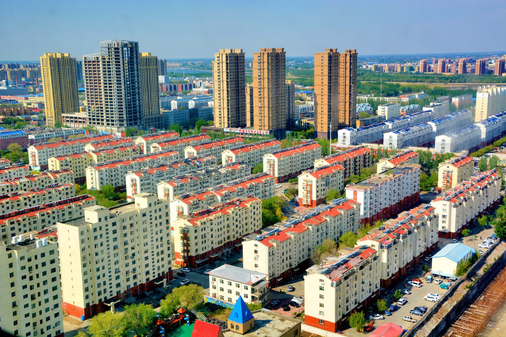 通辽市西拉木伦大街西段两侧,原创拍摄|西拉_新浪新闻