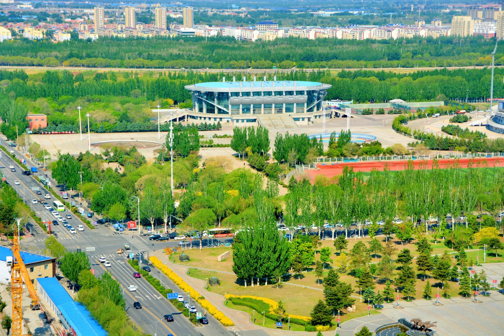 通辽市西拉木伦大街西段两侧,原创拍摄|西拉_新浪新闻