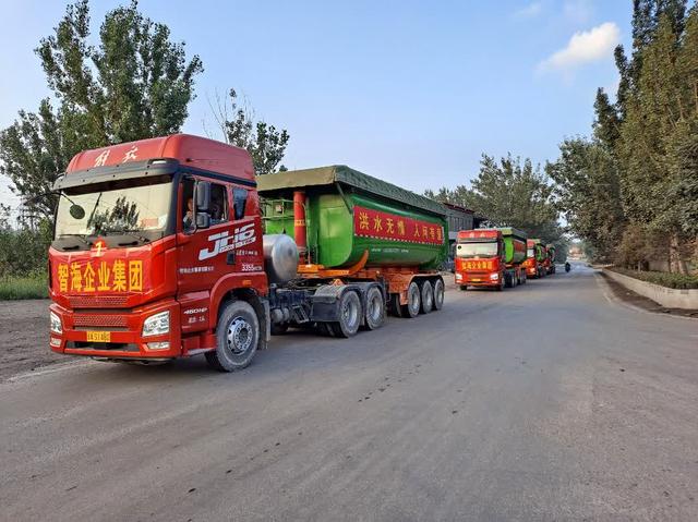 守望相助，风雨同舟！山西智海企业集团捐赠救援物资驰援河南休闲区蓝鸢梦想 - Www.slyday.coM