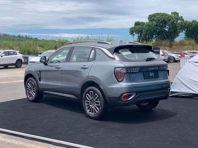 体验领克01纯pro基础实力依然配置更加丰富