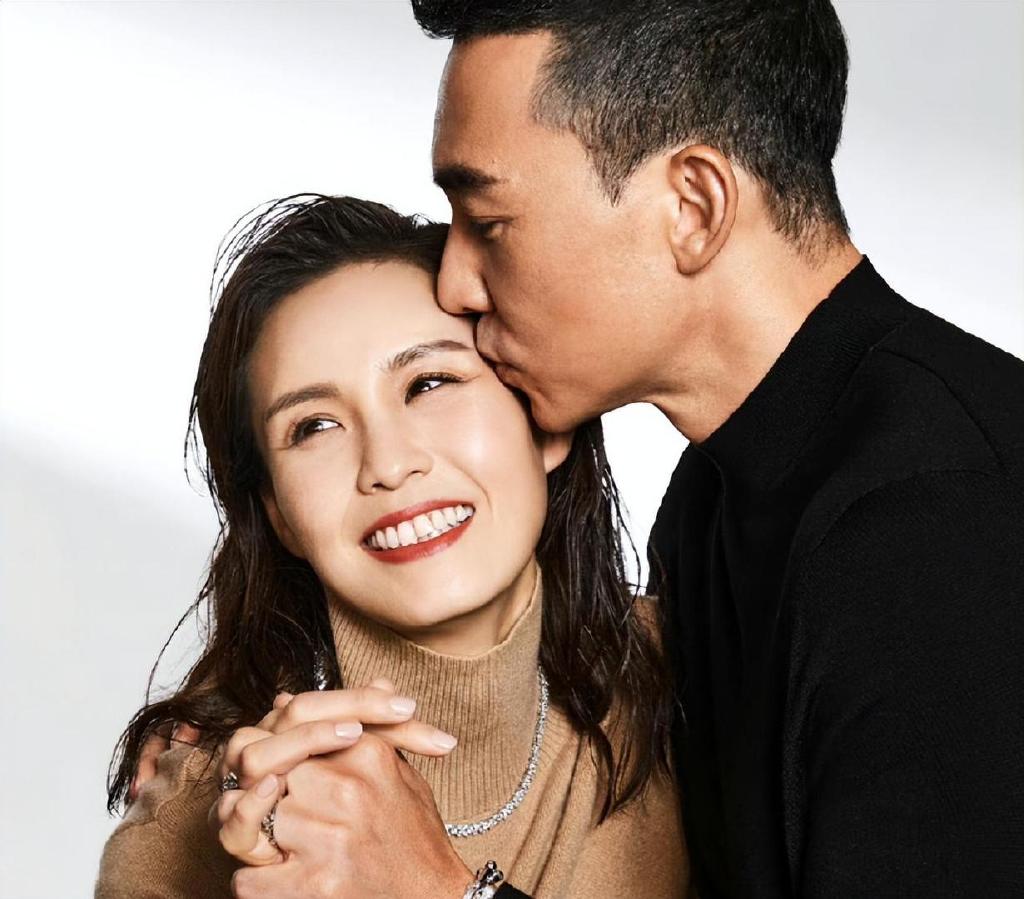 50岁刘畊宏晒全家福庆结婚15周年,与张艺兴同天生日梦幻连麦休闲区蓝鸢梦想 - Www.slyday.coM 50岁刘畊宏晒全家福庆结婚15周年,与张艺兴同天生日梦幻连麦休闲区蓝鸢梦想 - Www.slyday.coM