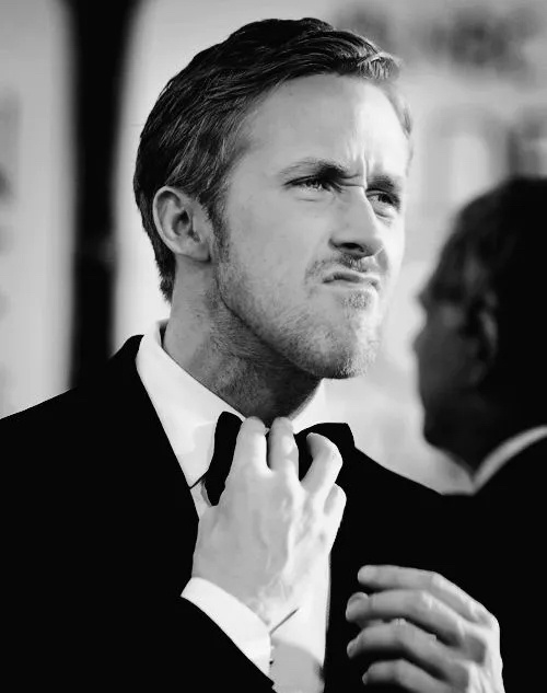 瑞恩·高斯林加盟芭比娃娃真人版电影《芭比》……_高清图集_新浪网