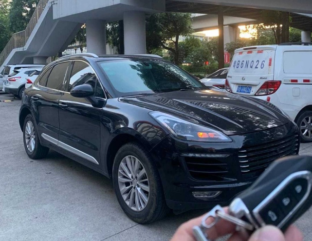 小伙5万从深圳买众泰sr9,坦言物美价廉,发朋友圈时家人才知道