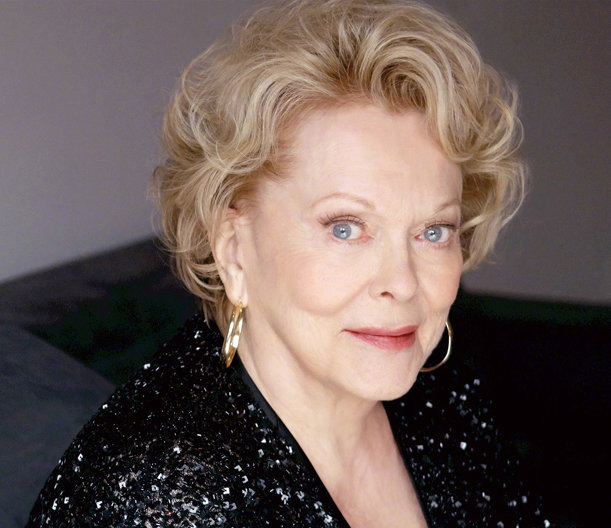 加拿大演员,活动家雪莉·道格拉斯去世,享年86岁