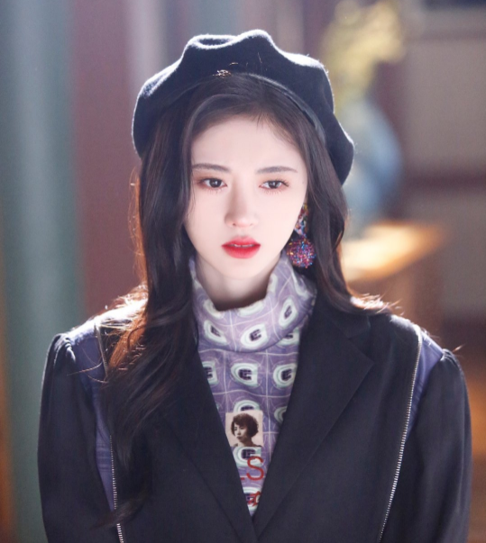 鞠婧祎现代装也半永久被嘲沉迷韩剧财阀千金风像偷穿大人衣服