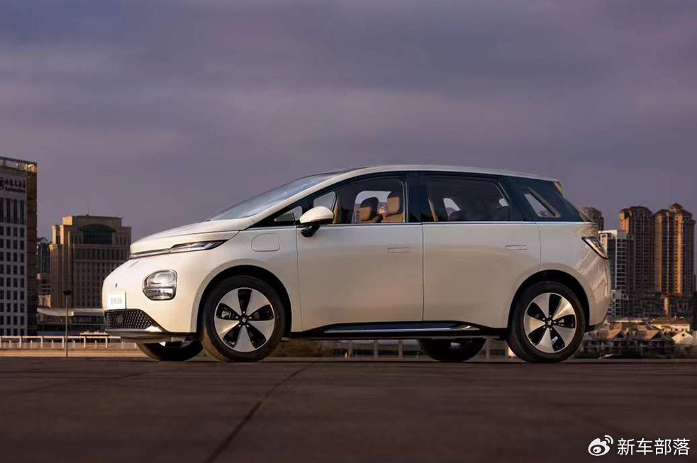 买新能源车挑花了眼？这3款颜值高、适合年轻人