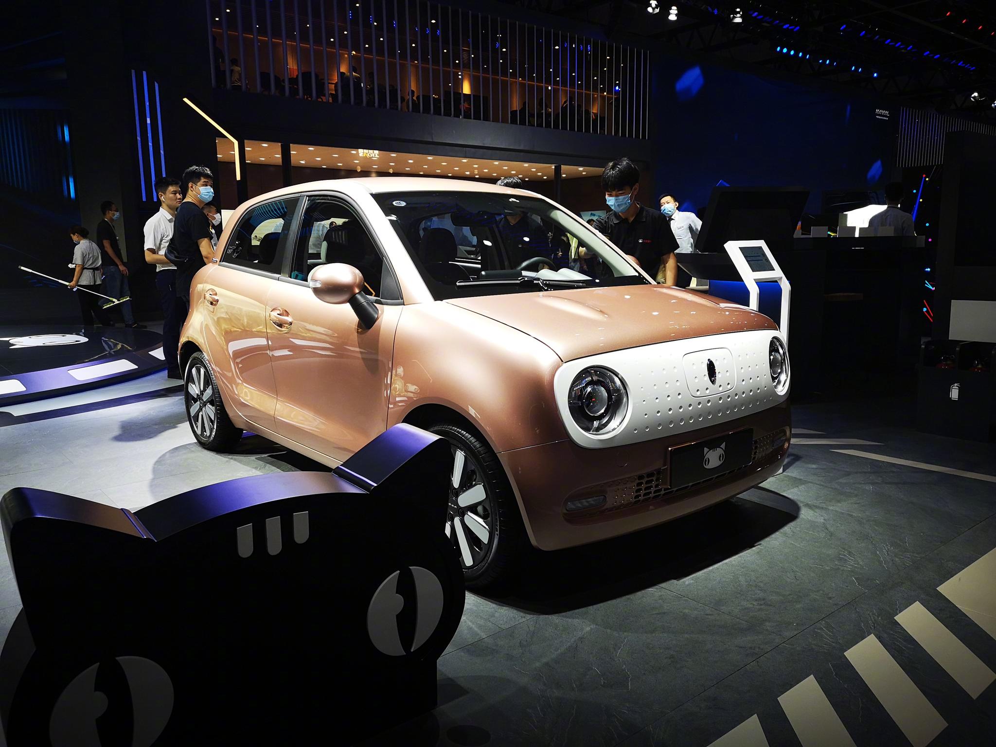 期间,长城欧拉黑猫正式亮相并上市,共推出4款车型