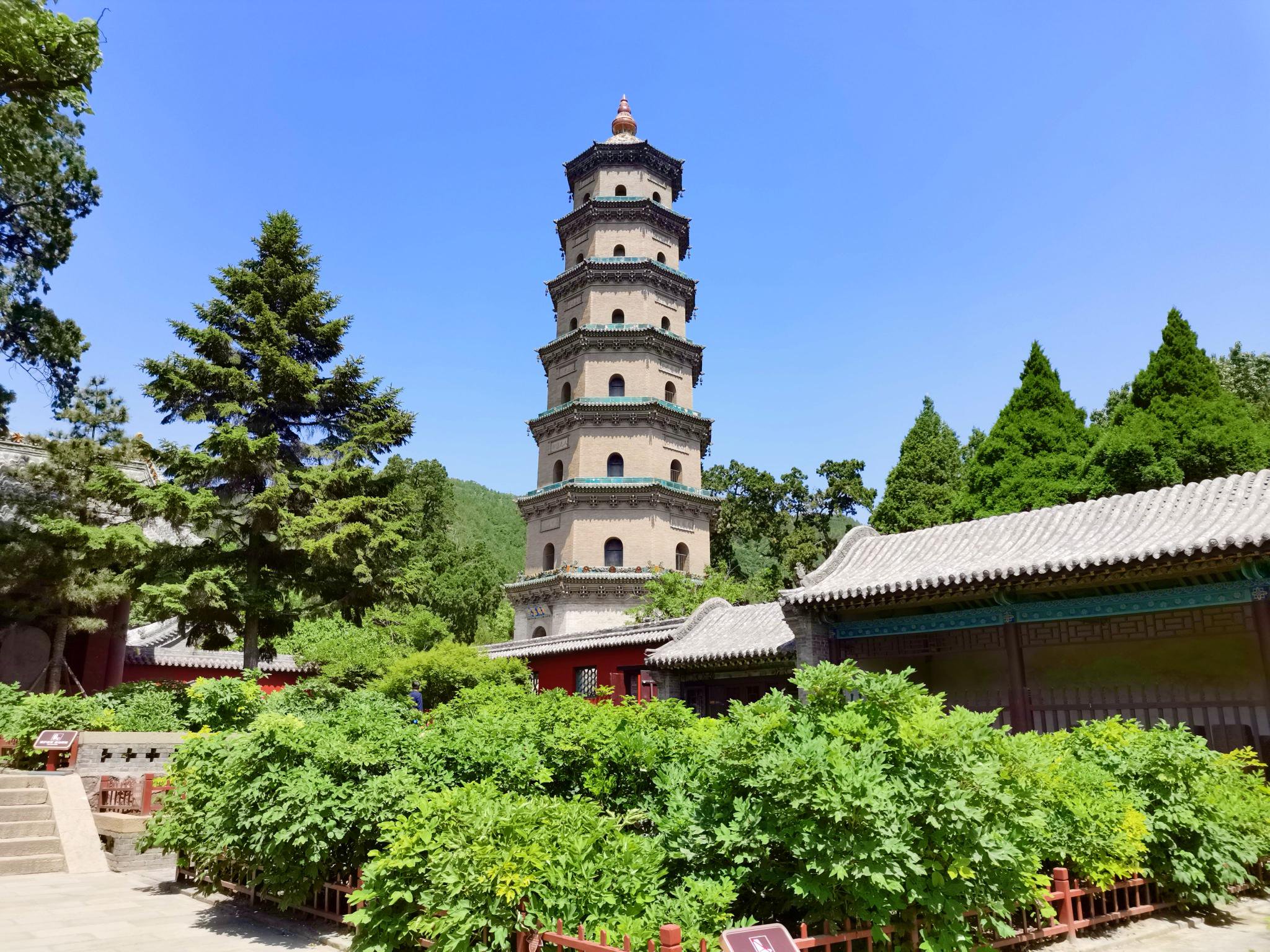 太原晋祠公园里舍利塔