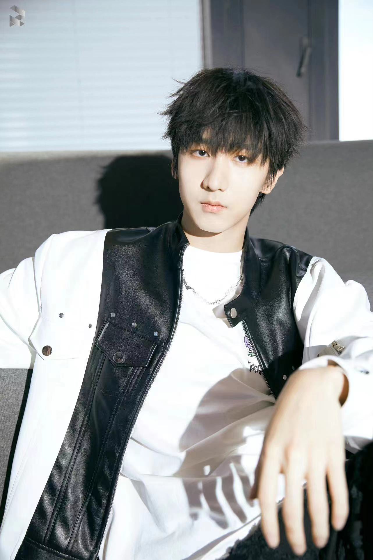 看到赵让官宣加盟央视网络春晚