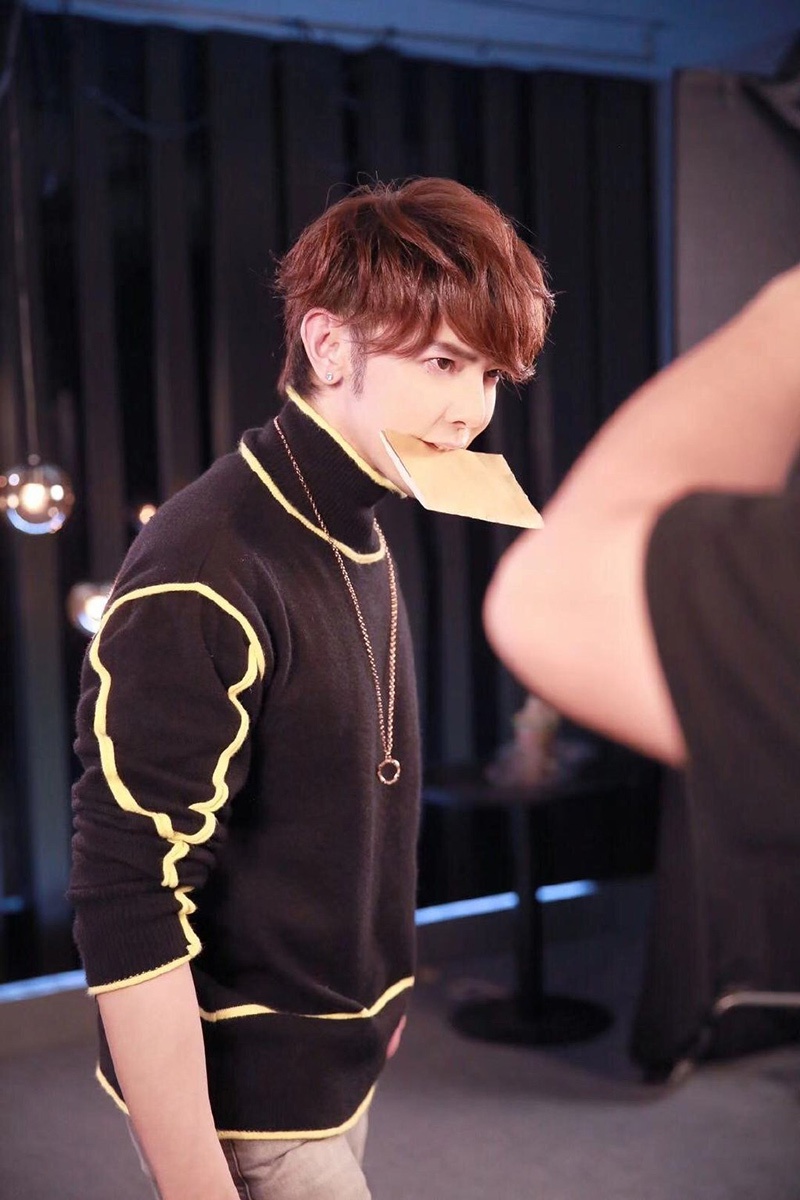 汪东城新戏获吻戏外告白遭拒 《追光吧!哥哥》初评片段引热议