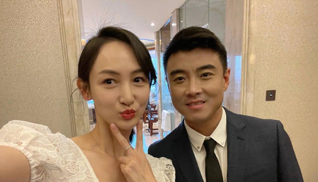 闫博雅的故事:23岁与王皓相恋,生下两个儿子,放弃事业专注家庭__财经