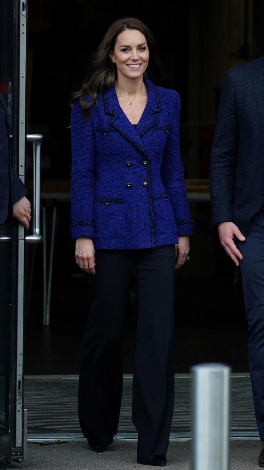 凯特王妃十年来纪念日造型风格和发型对比 - 知乎