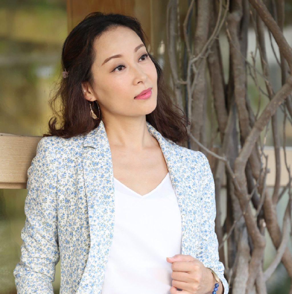 杨怡姐姐自曝明年结婚与富商同居生女13年无怨无悔照顾俩继女