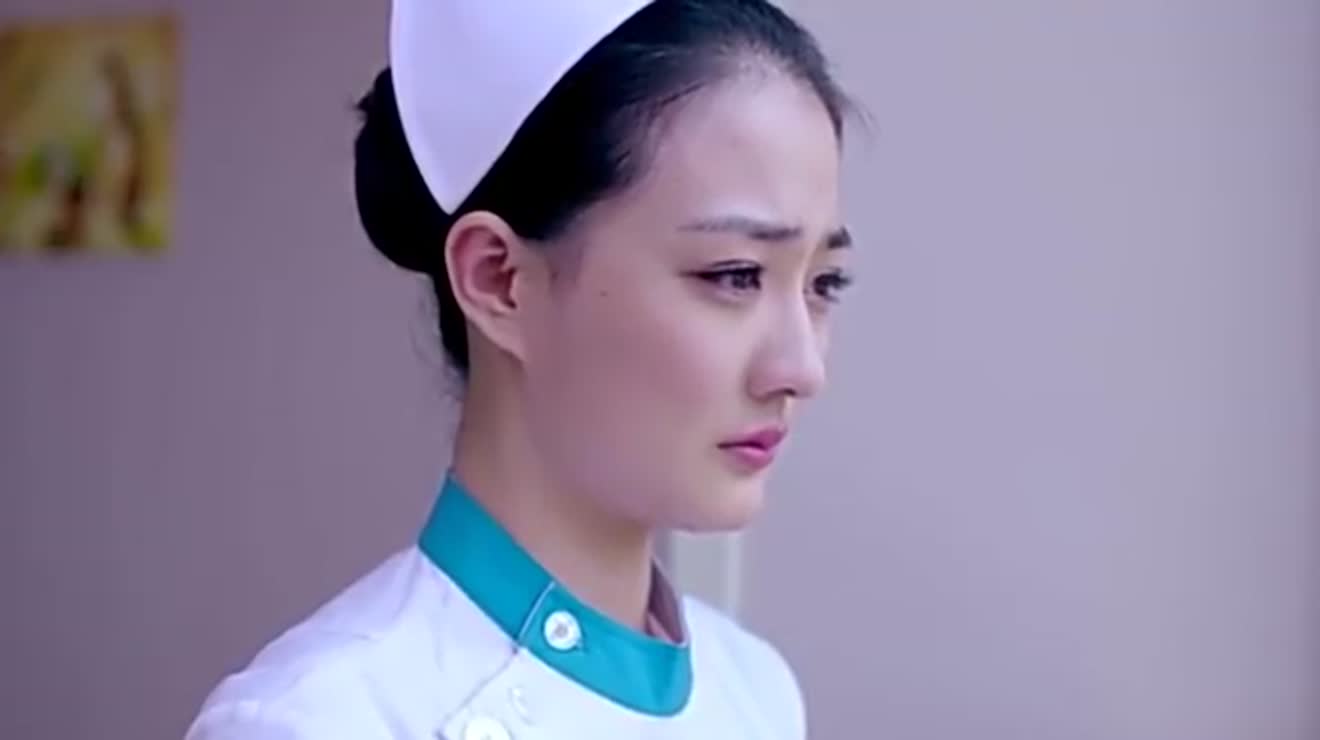 癌症患者见小护士为爱哭泣,异常羡慕,后悔没轰轰烈烈爱过一场__财经