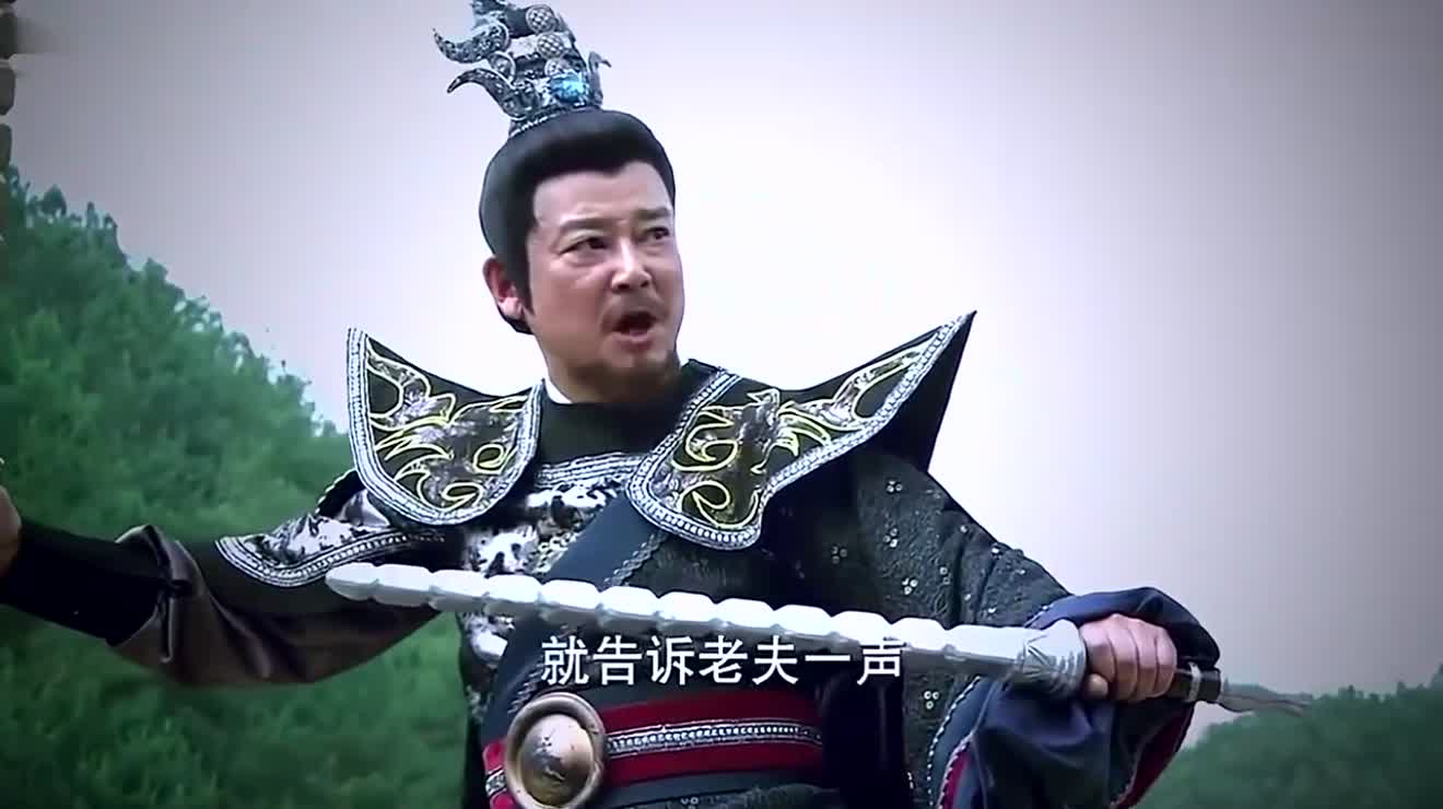 封神英雄榜闻仲使出了雌雄双锏偏不知姬龙的法器是降龙木做的!